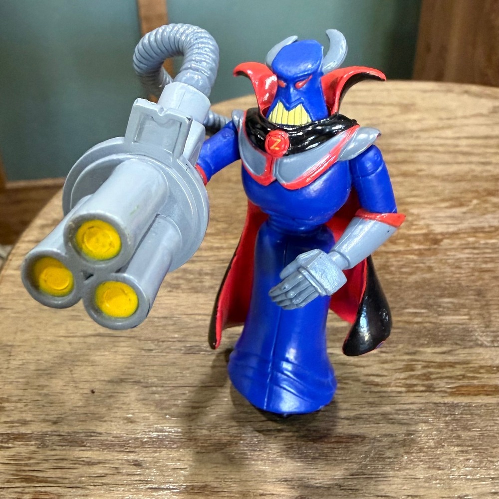 Disney Pixar Toy Story 2 Emperor Zurg PVC Figure with Ion Blaster 3.75 inch